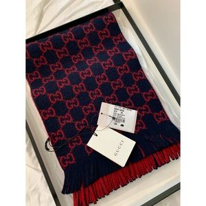NWT Men’s Gucci Scarf